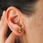 Olive Leaf Diamond Earstuds