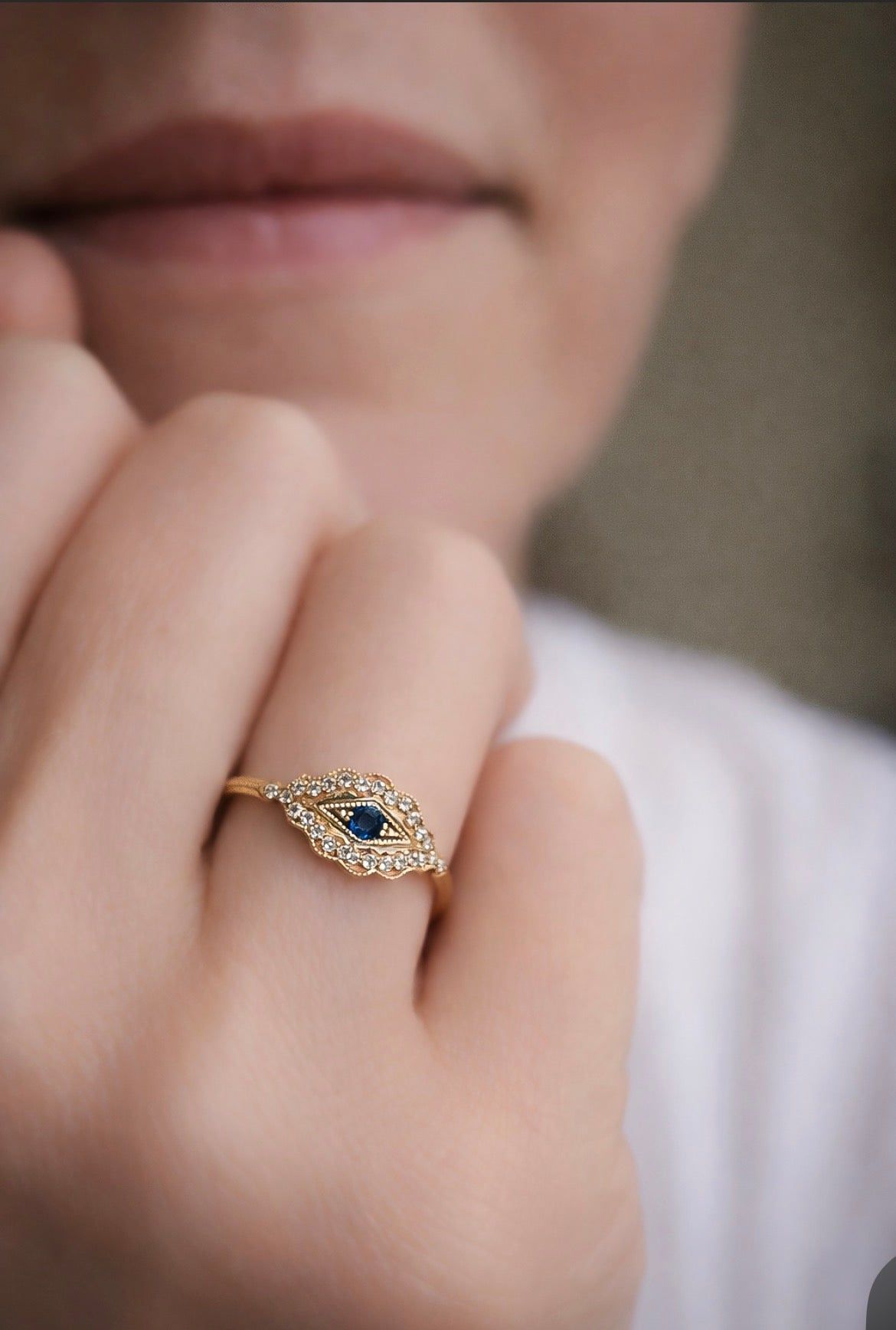 Scalloped Eye Ring-  Diamond - Sapphire