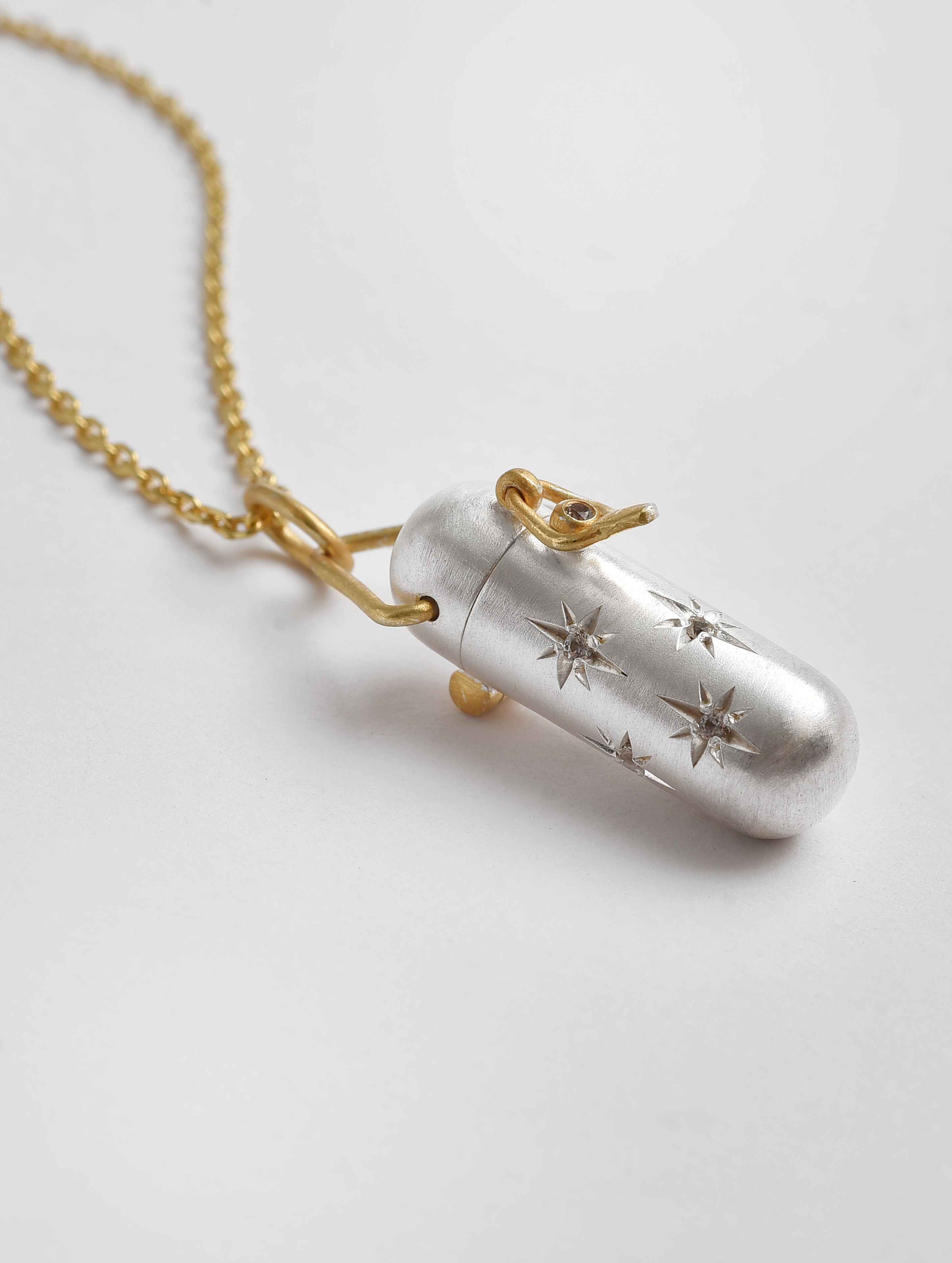 Stardust Petite Safir Locket