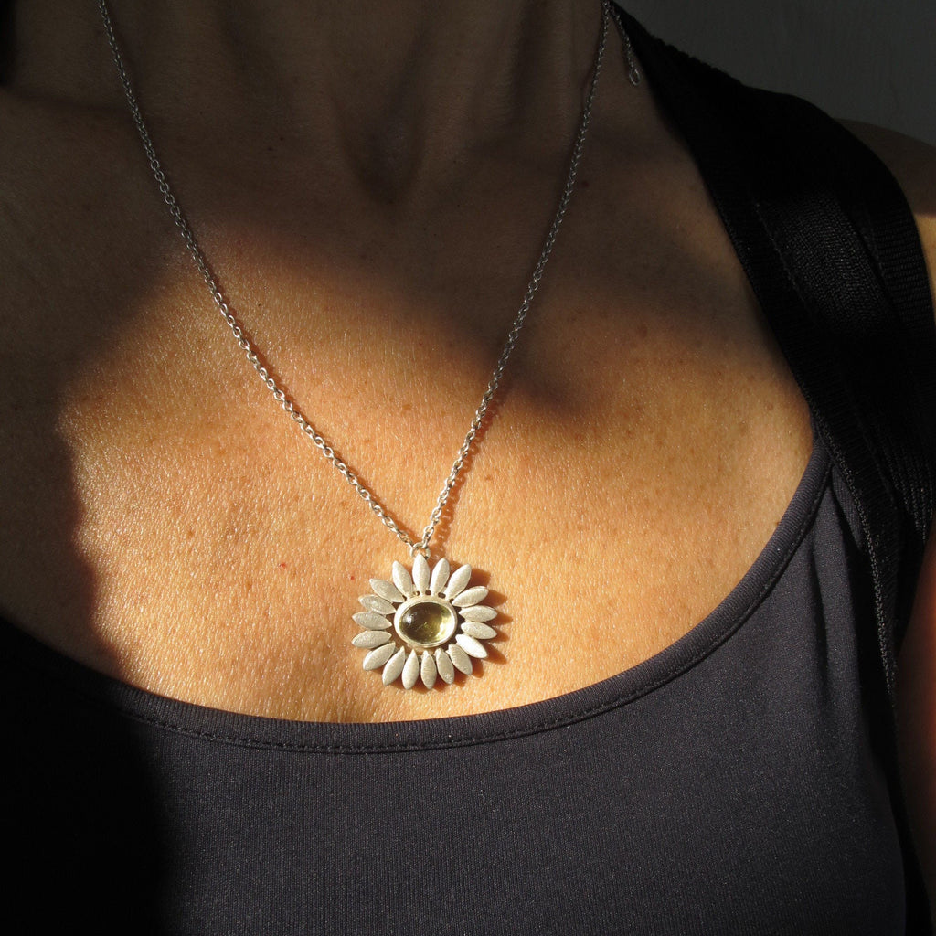 Daisy Pendant with Lemon Quartz Floral Necklace