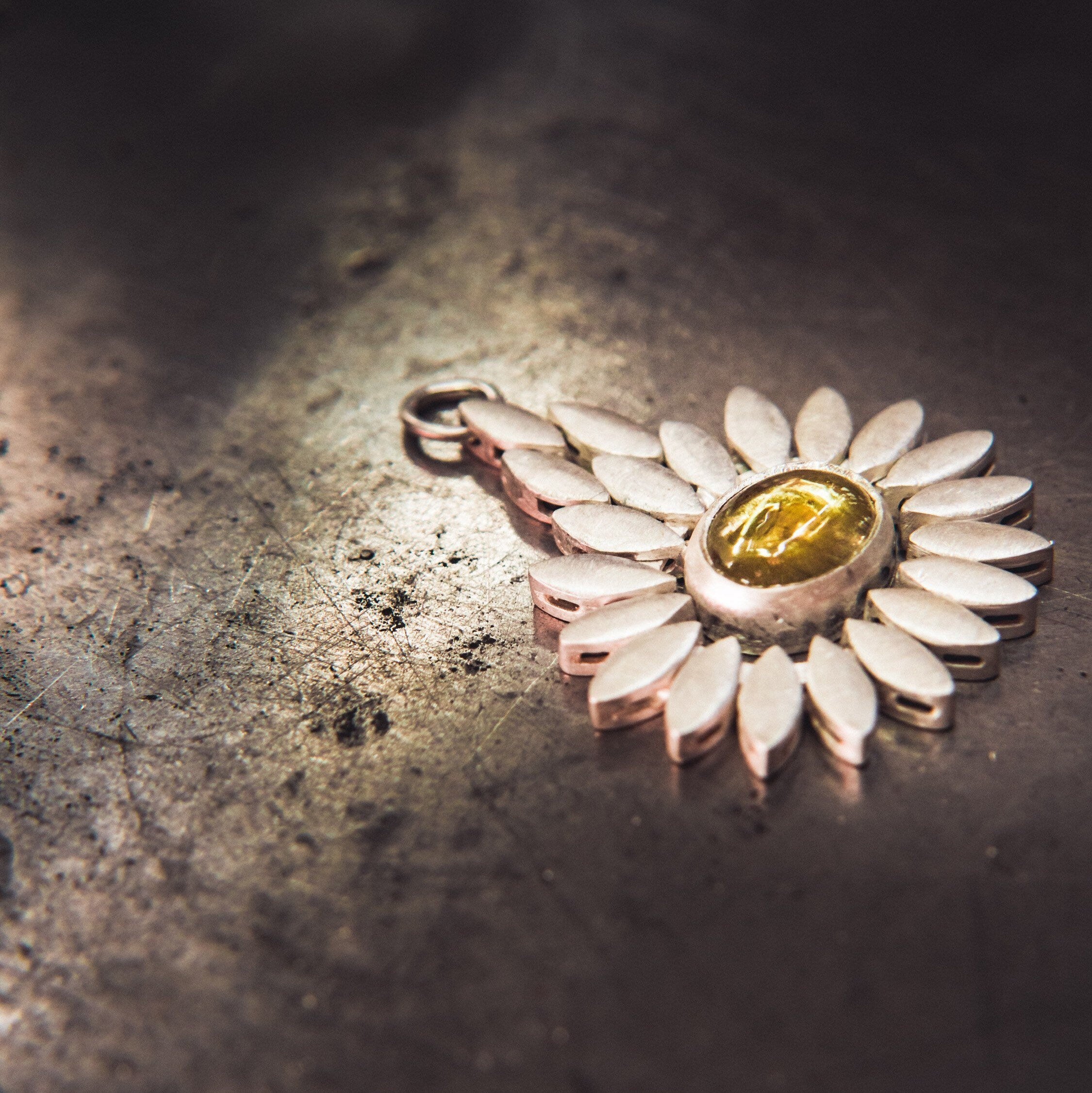 Daisy Pendant with Lemon Quartz Floral Necklace