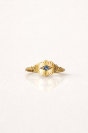 Scalloped Eye Yüzük · Safir