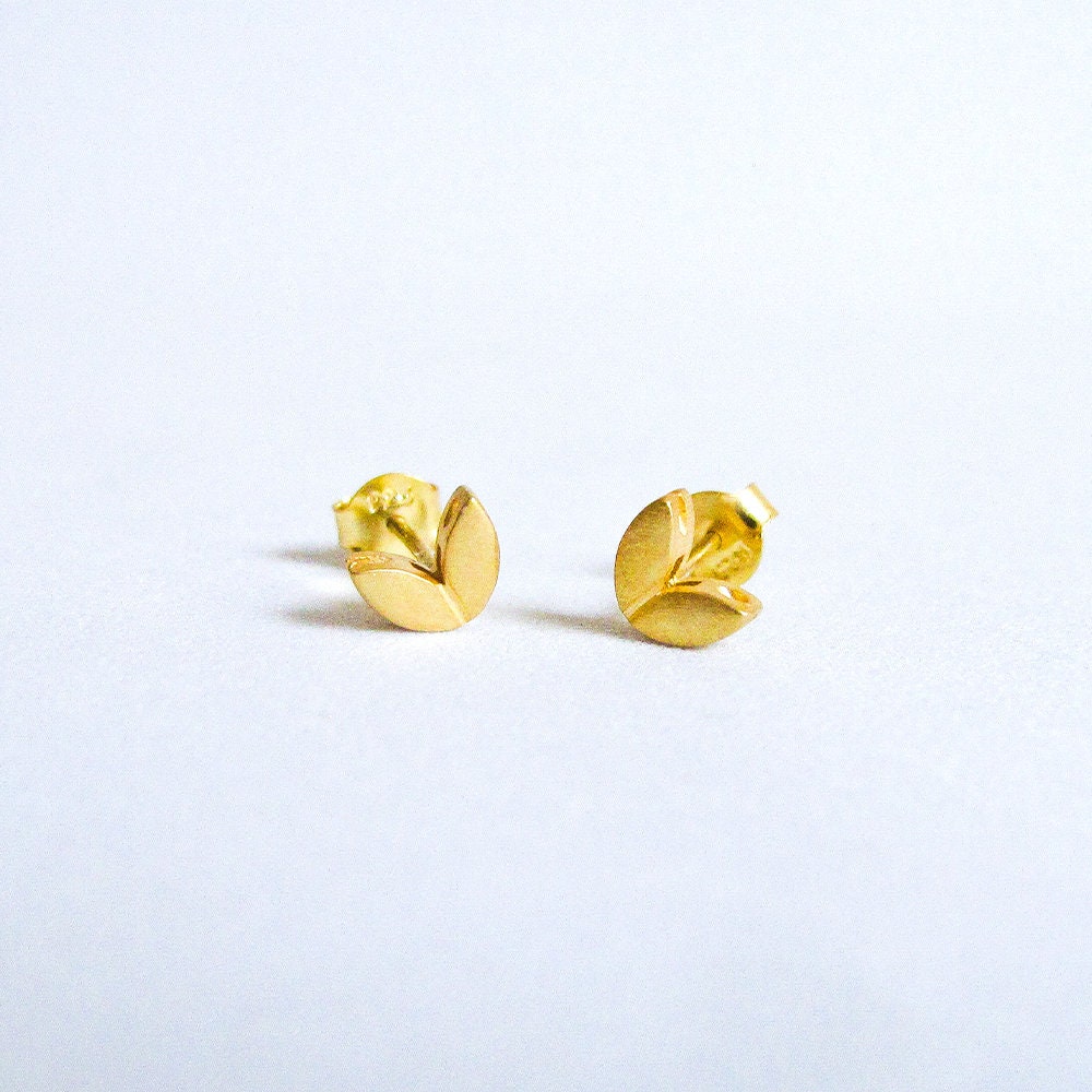 Leaf Studs