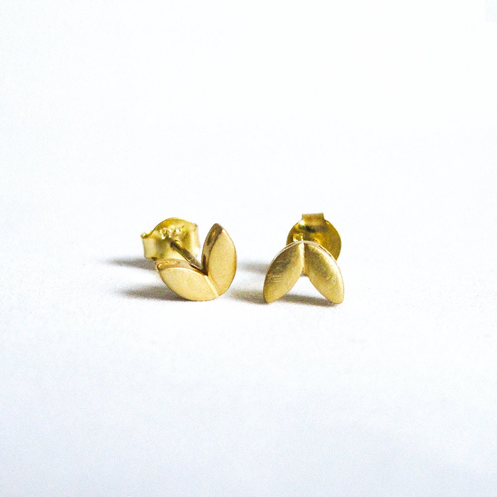 Leaf Studs