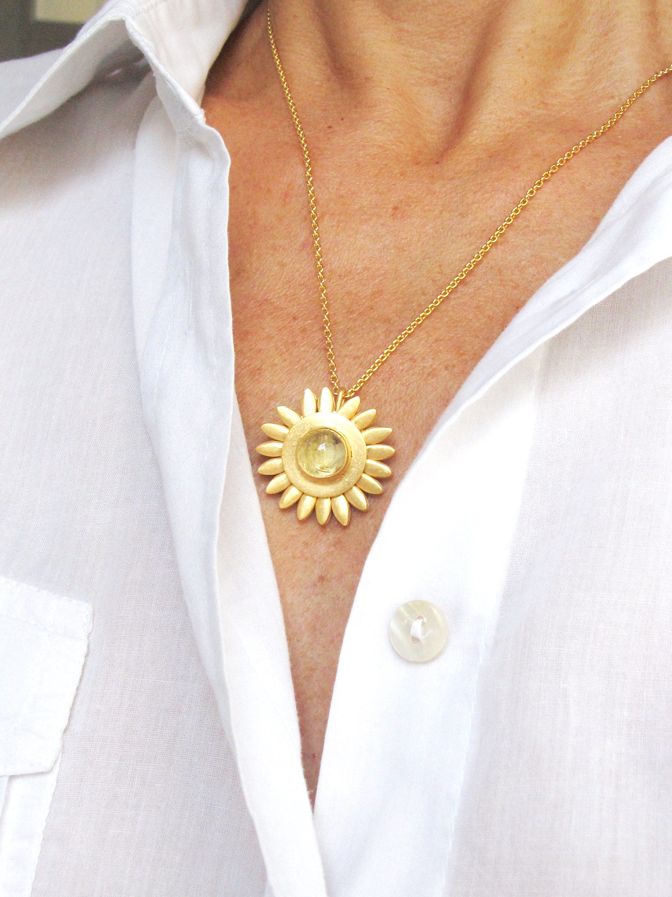 Sunflower Spinning Rutilated Quartz Necklace
