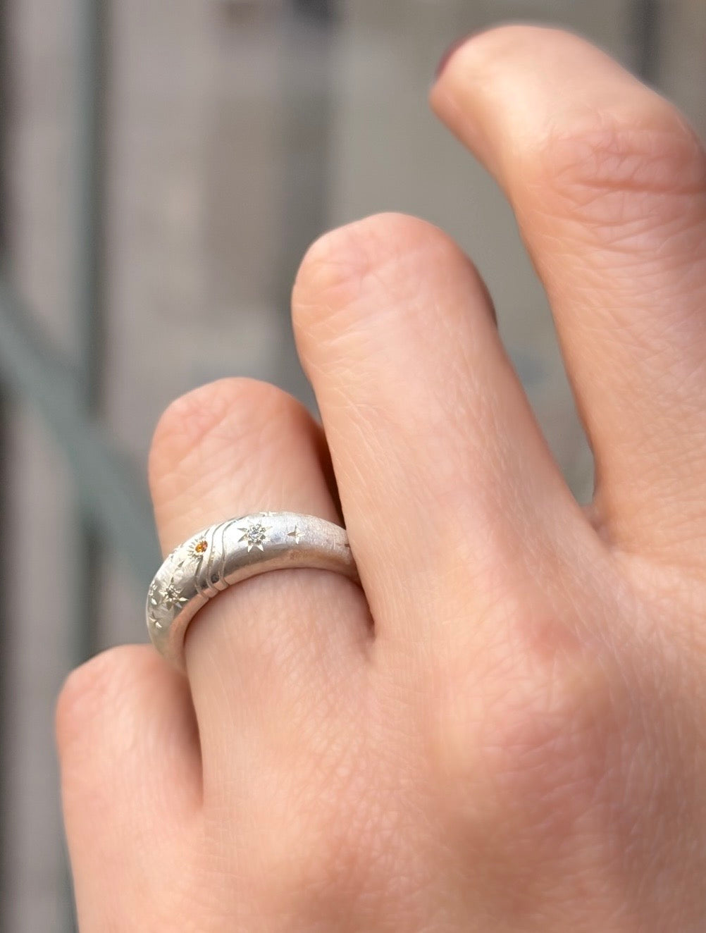 Mercure Ring