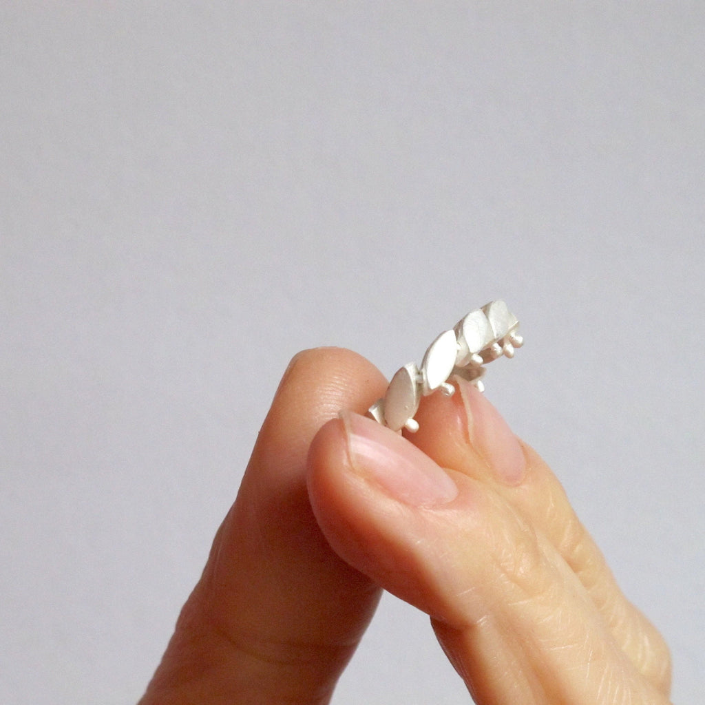 Wreath Ring
