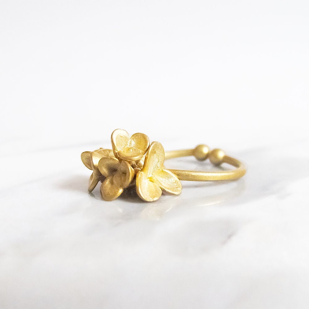 Violet Swaying Ring