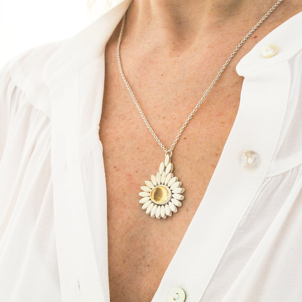 Daisy Pendant with Lemon Quartz Floral Necklace
